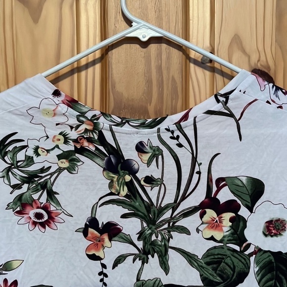 KISMET Raddison Top - Picture 9 of 11